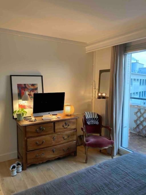 Loft En Dernier Etage Proche Des Buttes Chaumont Apartment *